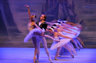 балет Балет "Лебединое озеро". Театр "Корона русского балета"
